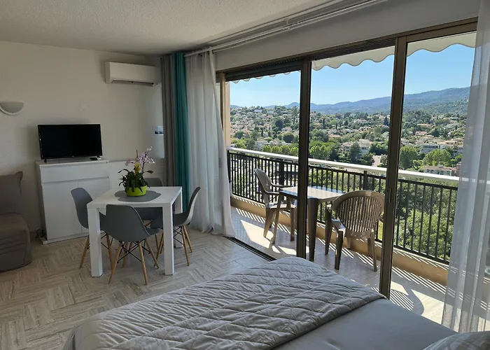 My Resid Appart Cannes Vue Marina Et Vue Montagne