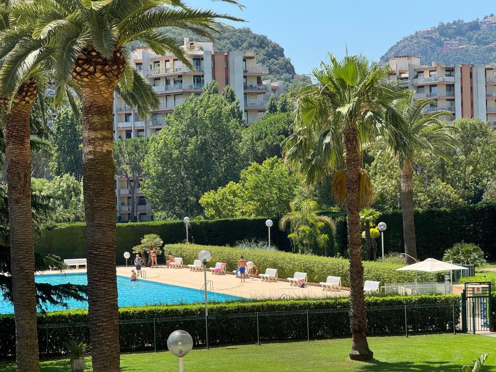 Apartment My Resid Cannes Vue Marina Et Vue Montagne *